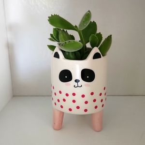 Ceramic plant holder